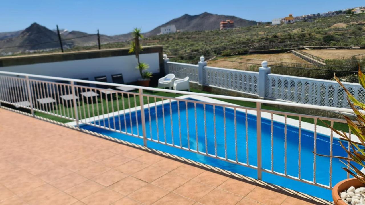 Villa Gaelca Arona  Ngoại thất bức ảnh